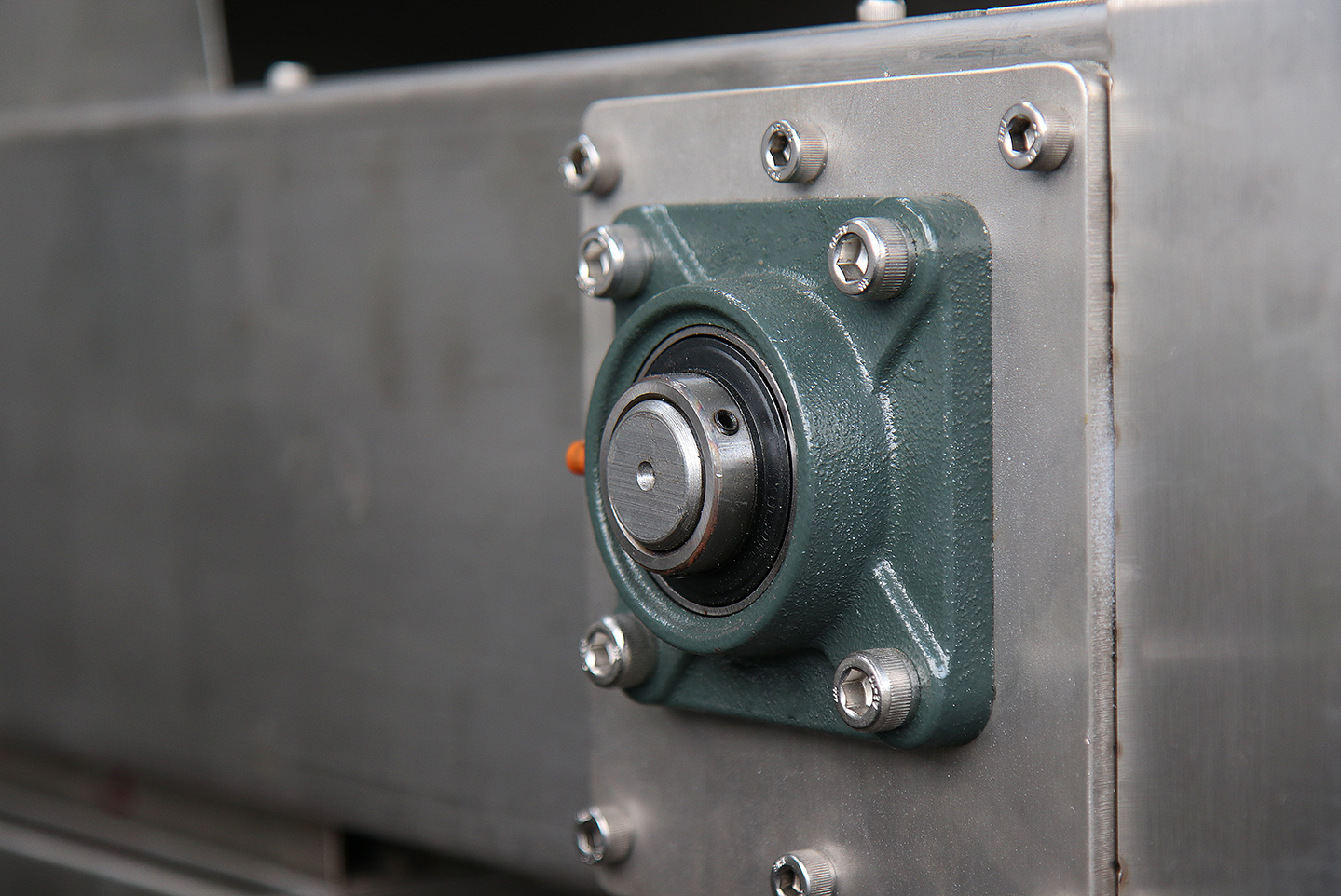 Automatic lubrication of rolling bearings? Yes, with Simalube, it’s that simple!