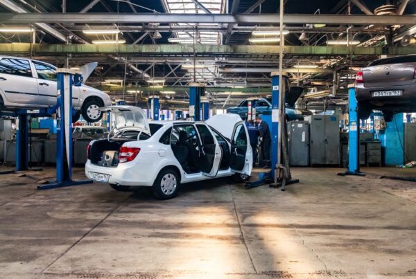 trapezoidal drive lead screw car lifter