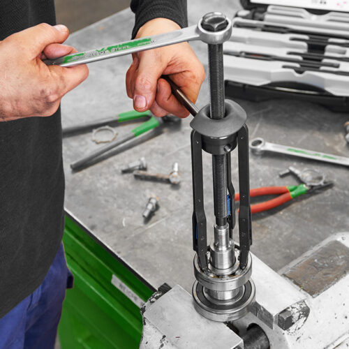 bearing puller